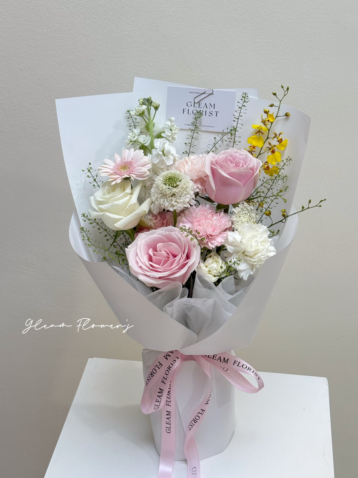 Leah Fresh Flower