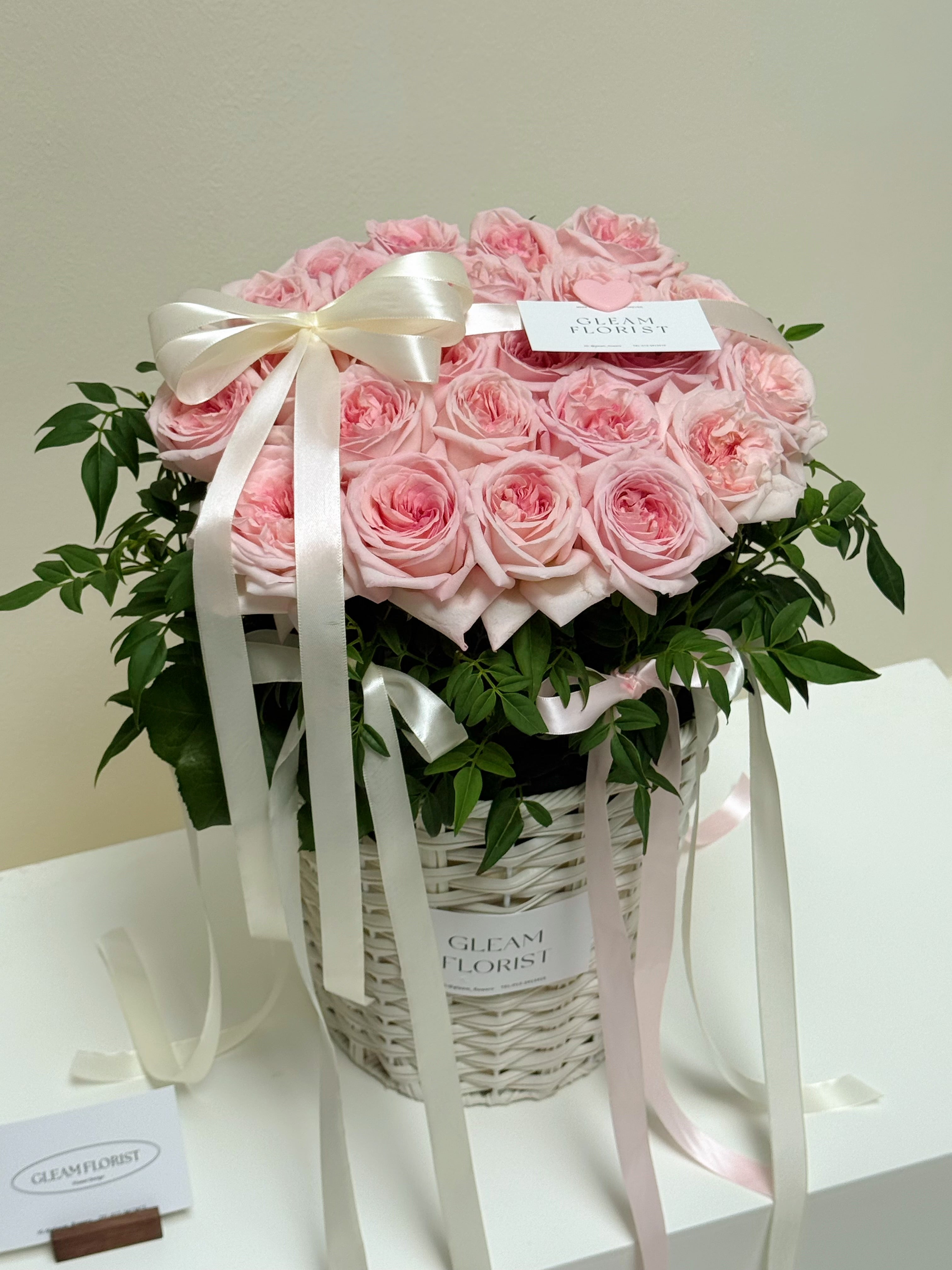 Emily Fresh Flower Ohara Pink Basket
