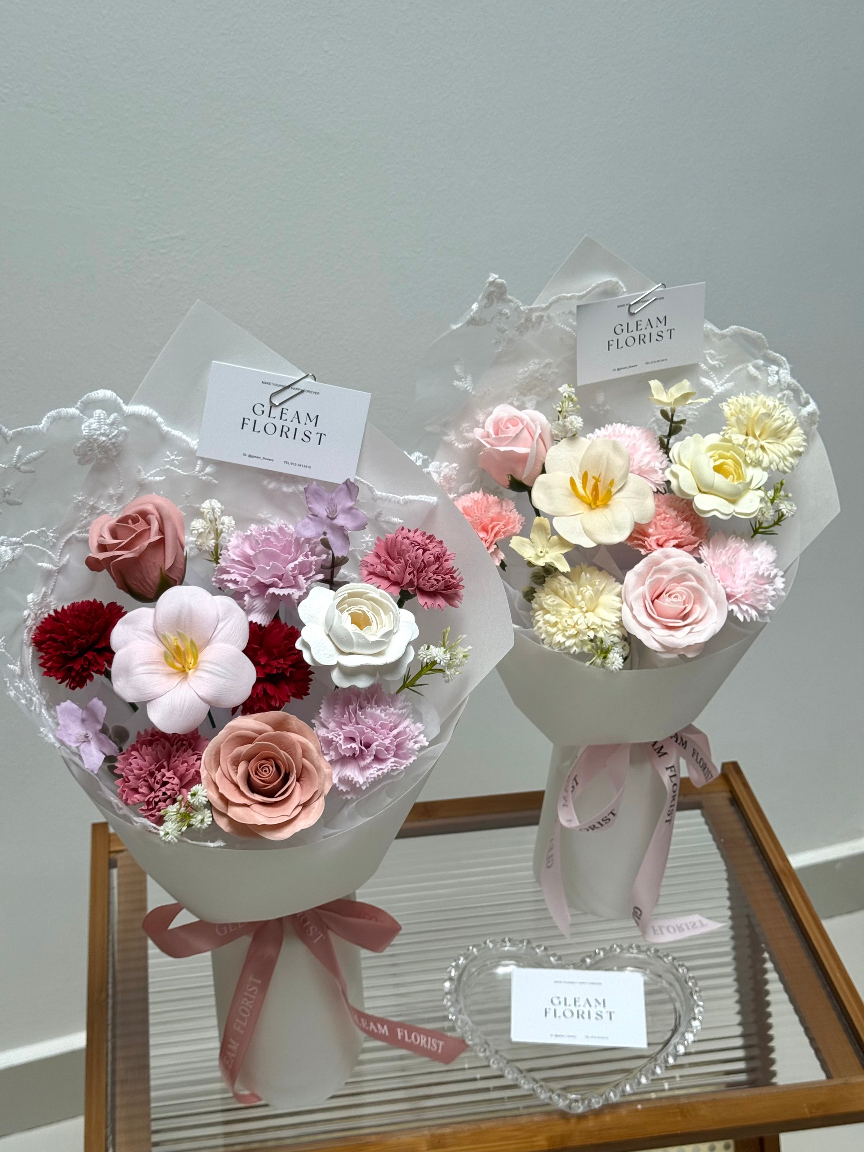 M03 Aurelia Mix Carnation Soap Flower